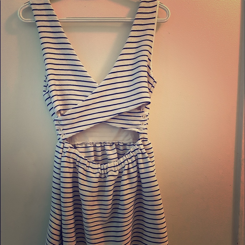 Women’s dress